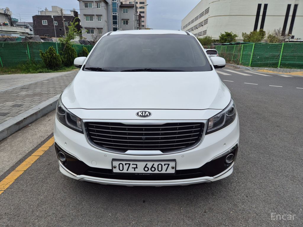 Kia Carnival