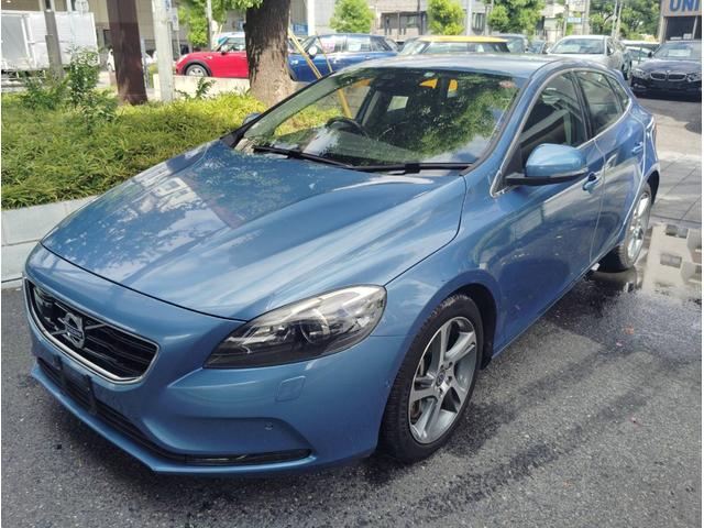 Volvo V40