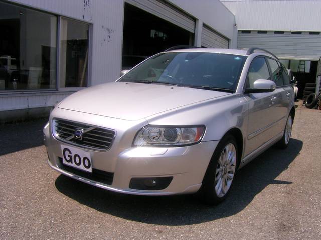 Volvo V50