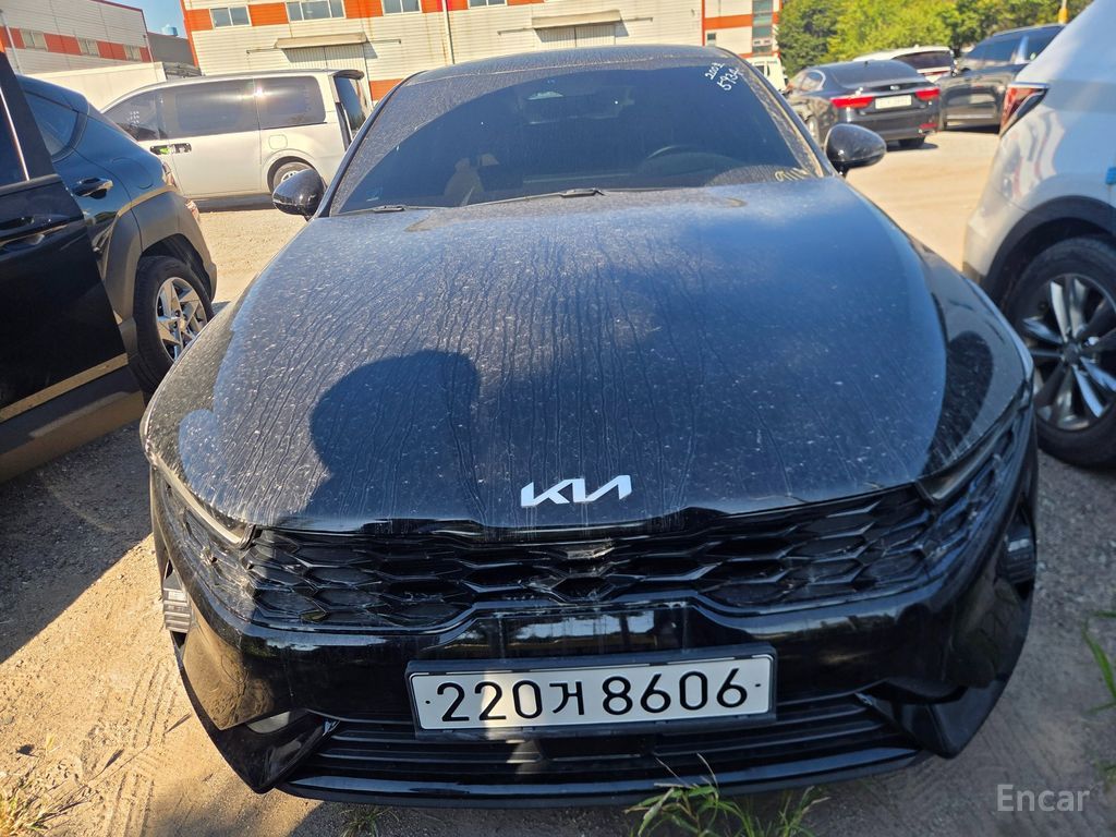 Kia K5 hybrid