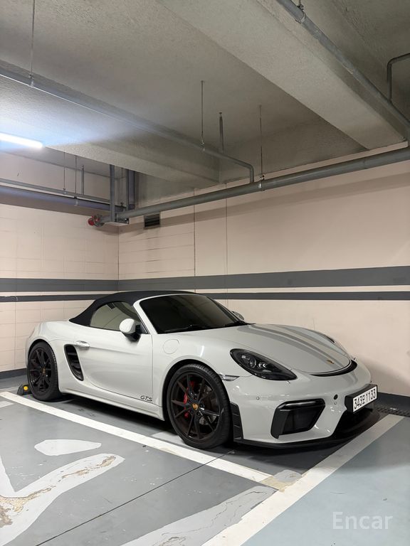 Porsche 718