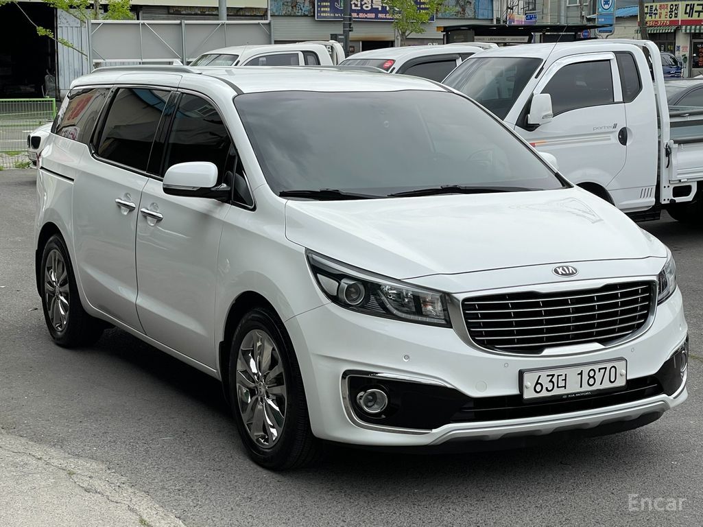 Kia Carnival