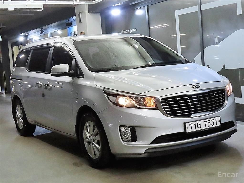 Kia Carnival