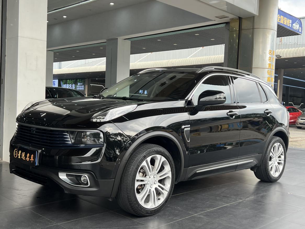 Lynk & Co 01
