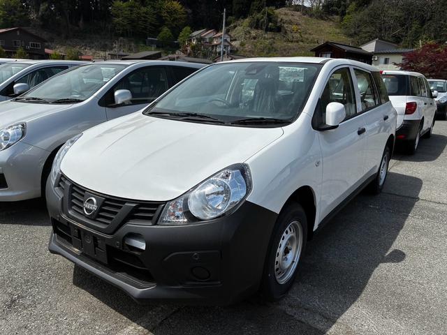 Nissan AD