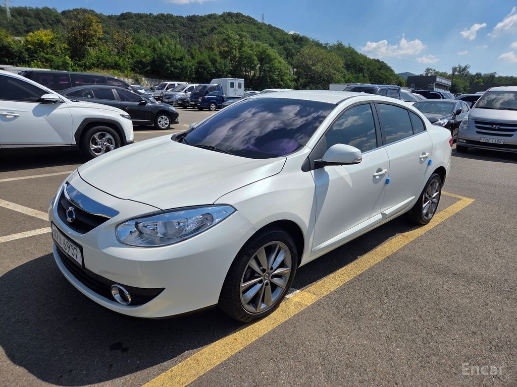 Renault SM3
