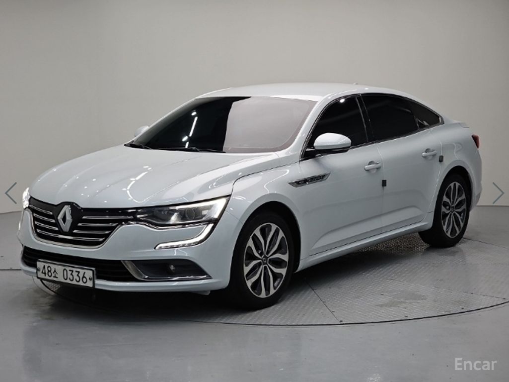 Renault SM6