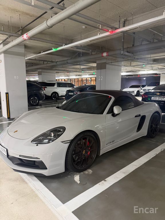 Porsche 718