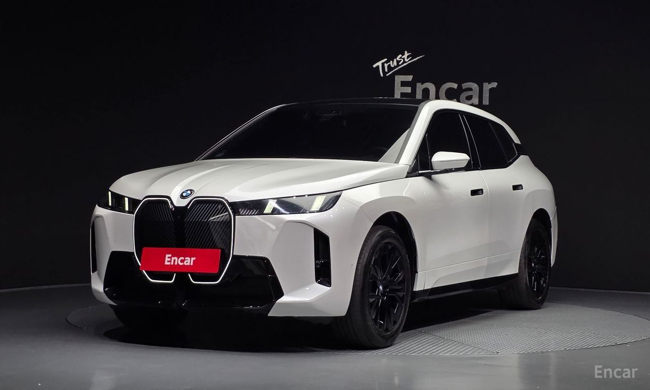 BMW iX