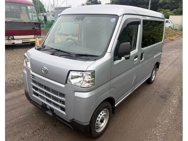 Toyota Pixis Van
