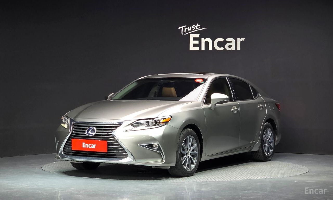 Lexus ES