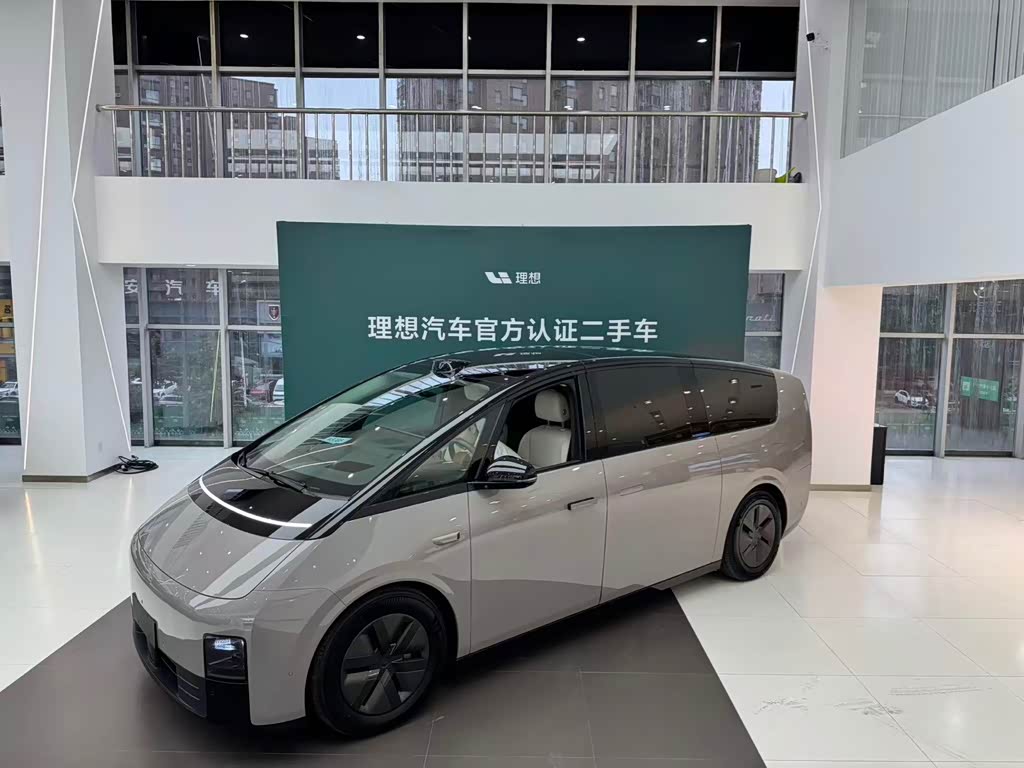 Li Auto MEGA