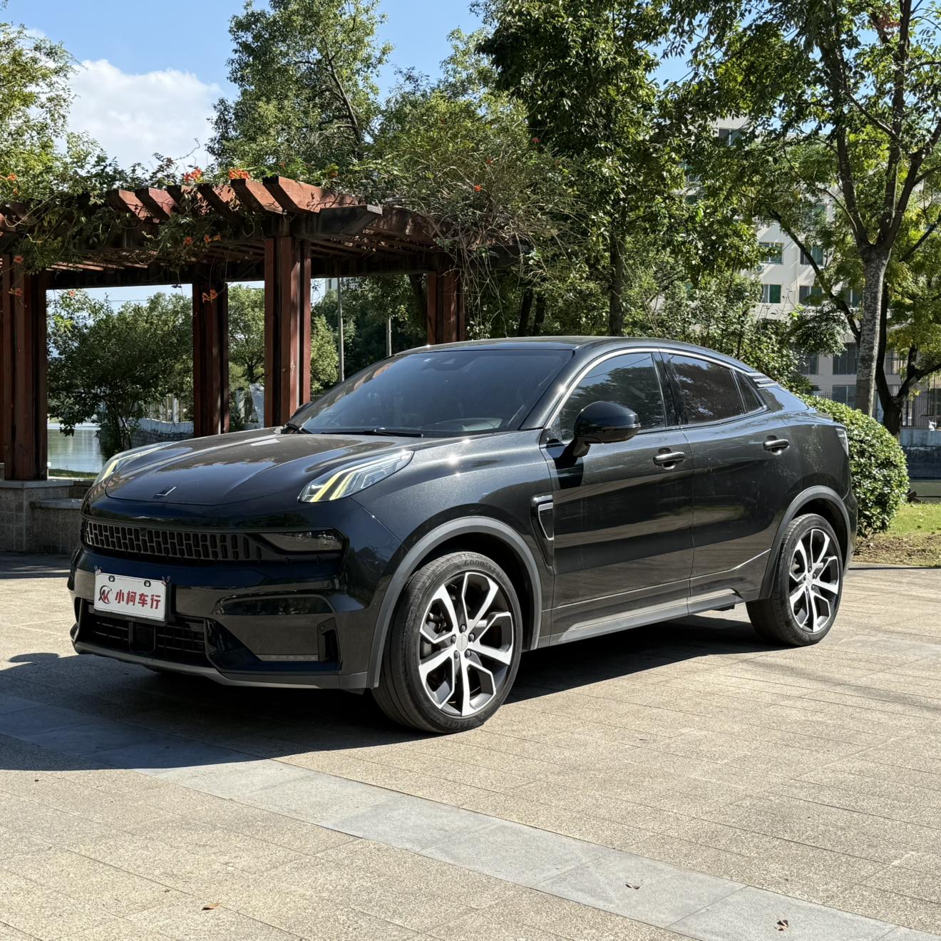 Lynk & Co 05