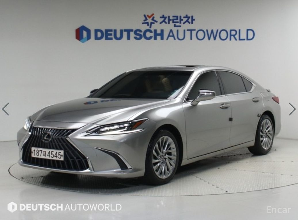 Lexus ES