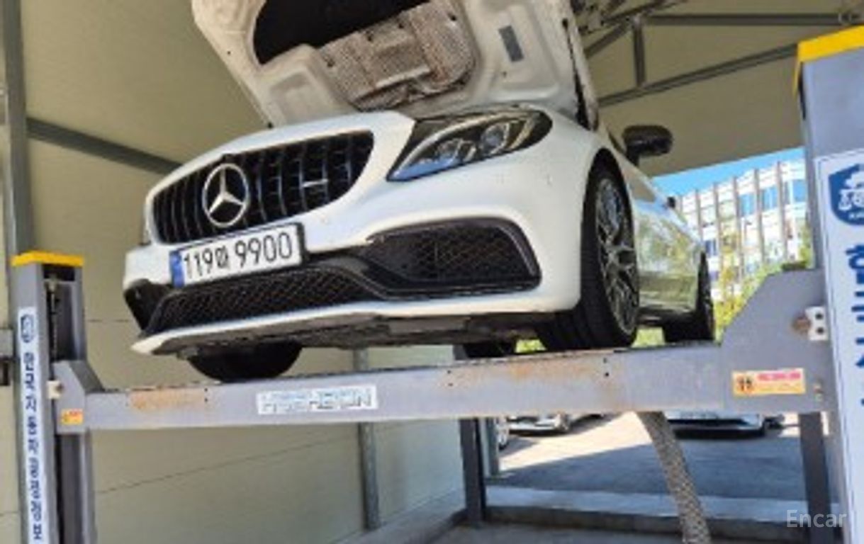 Mercedes-Benz C-Class W205