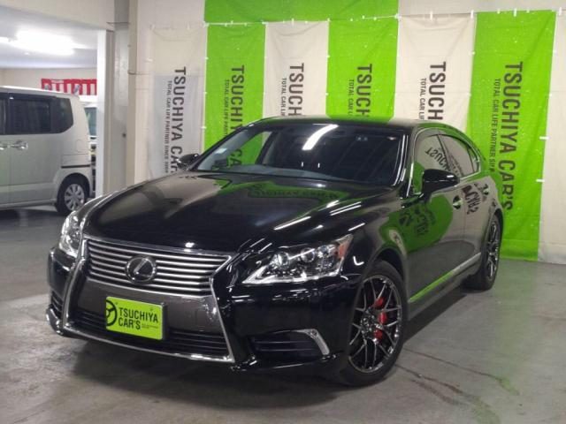 Lexus LS