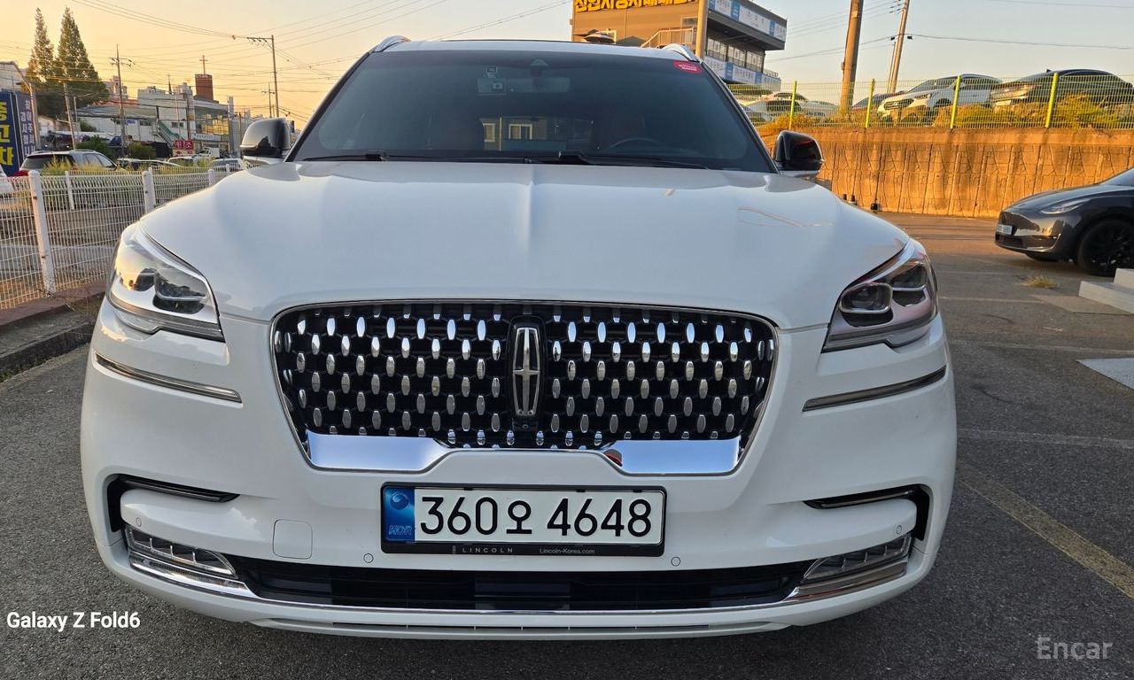 Lincoln Aviator