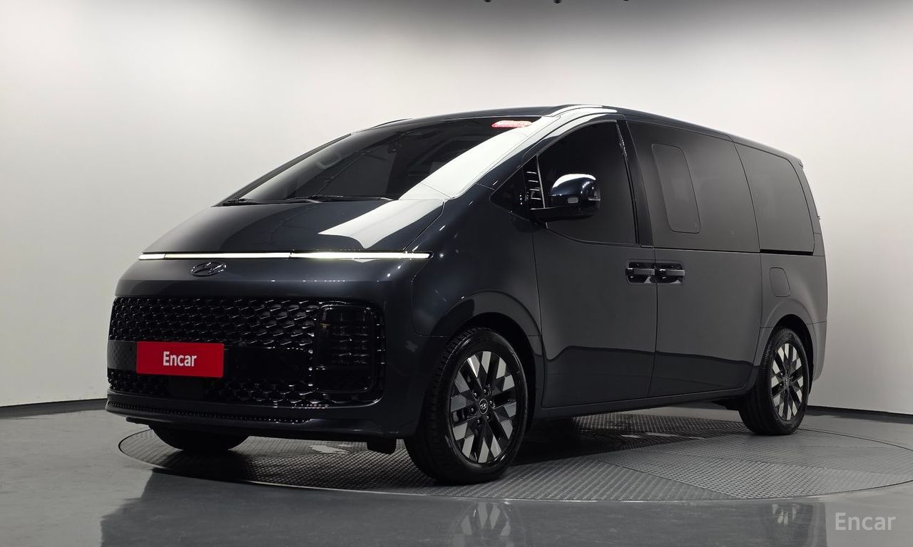 Hyundai Staria