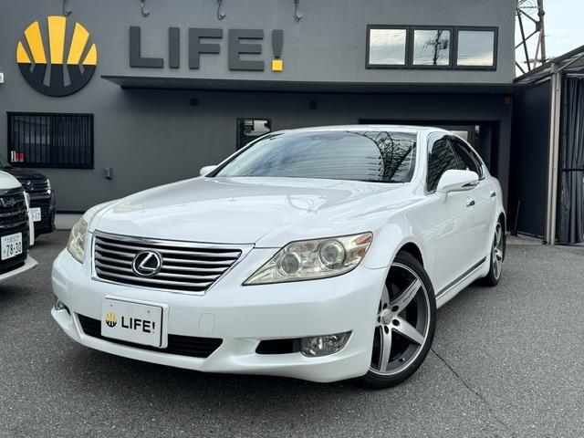 Lexus LS
