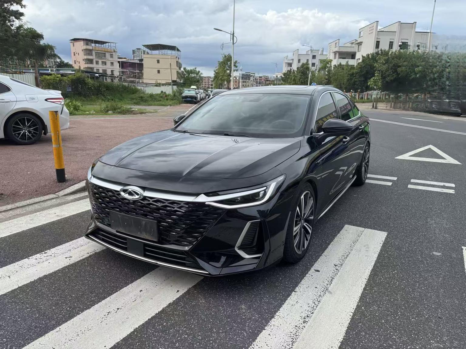 Chery Arrizo 8