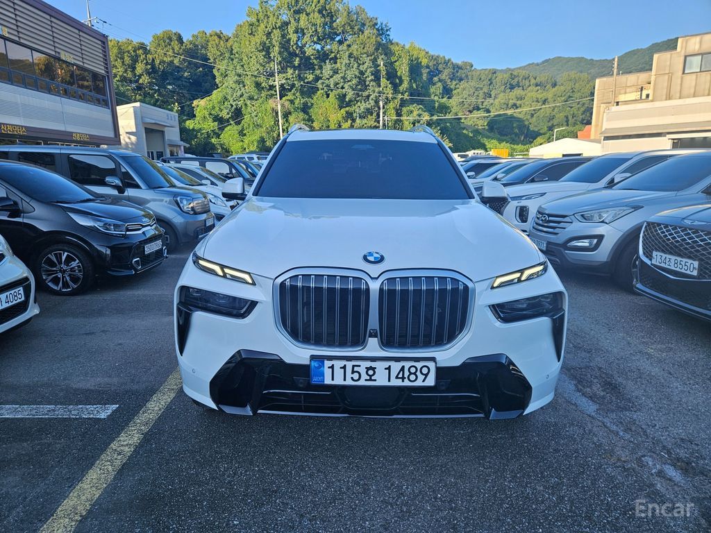 BMW X7