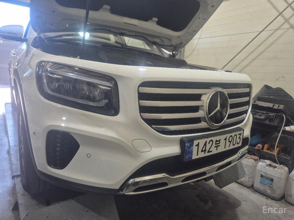 Mercedes-Benz GLB-Class X247