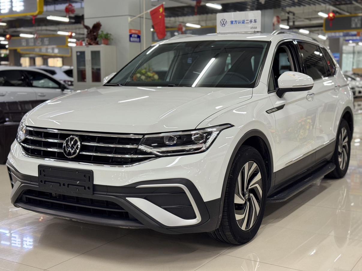Volkswagen Tiguan L