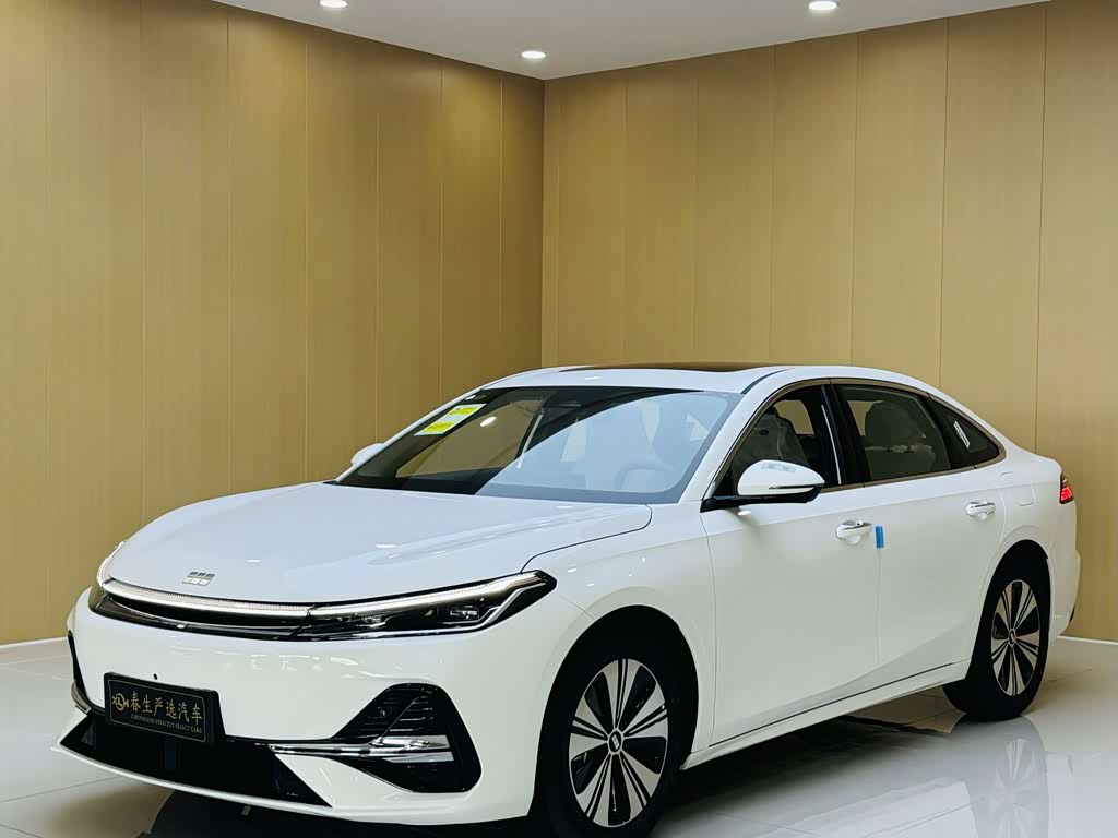 Geely Galaxy Galaxy A7 EM