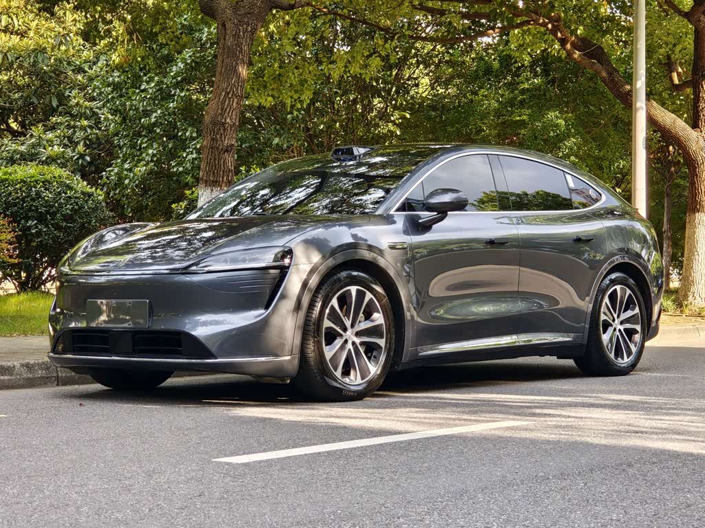 Luxeed R7