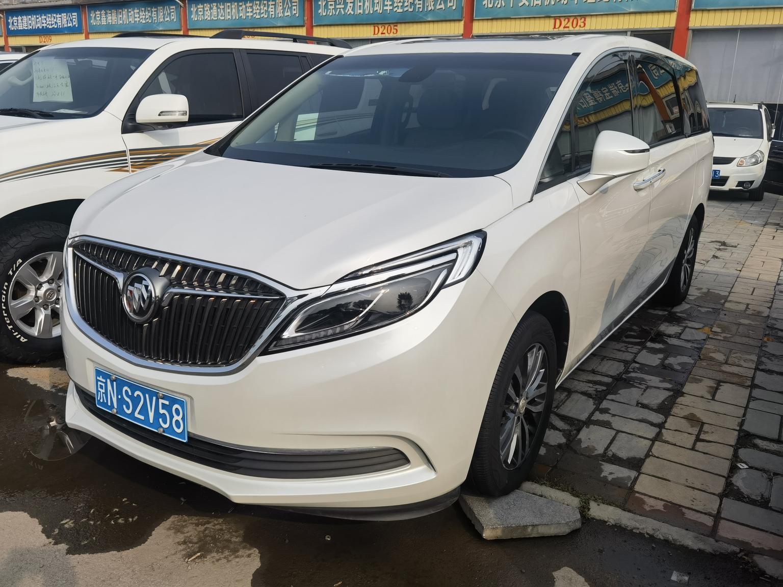 Buick GL8