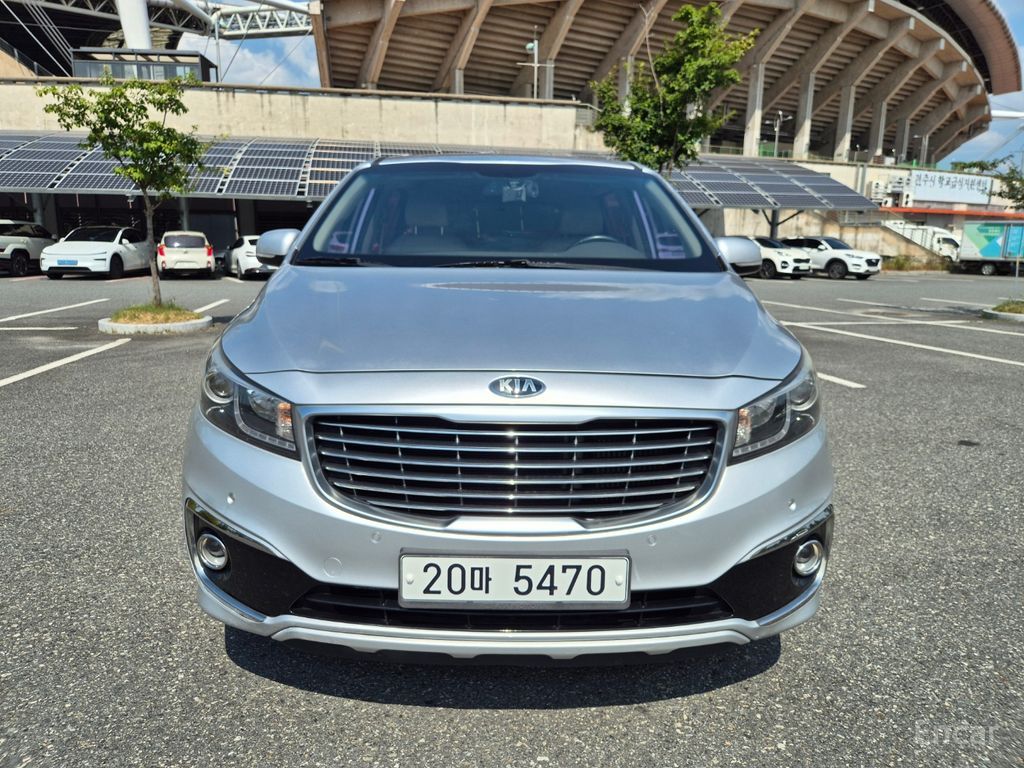 Kia Carnival