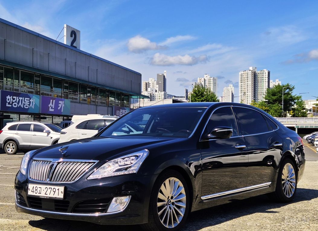Hyundai Equus