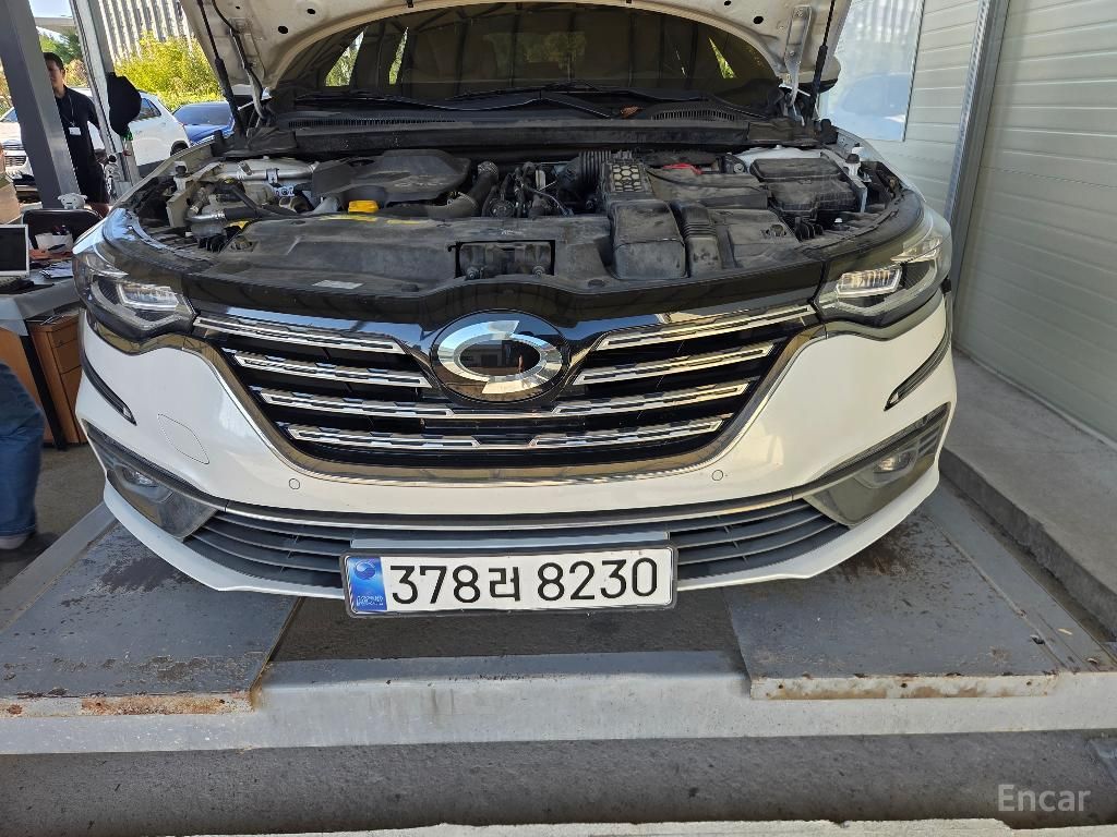 Renault SM6