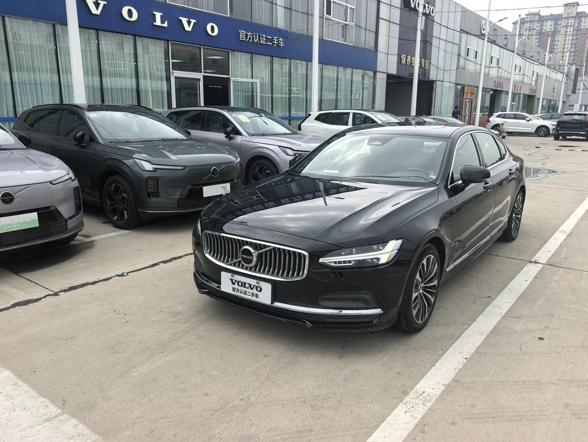 Volvo S90