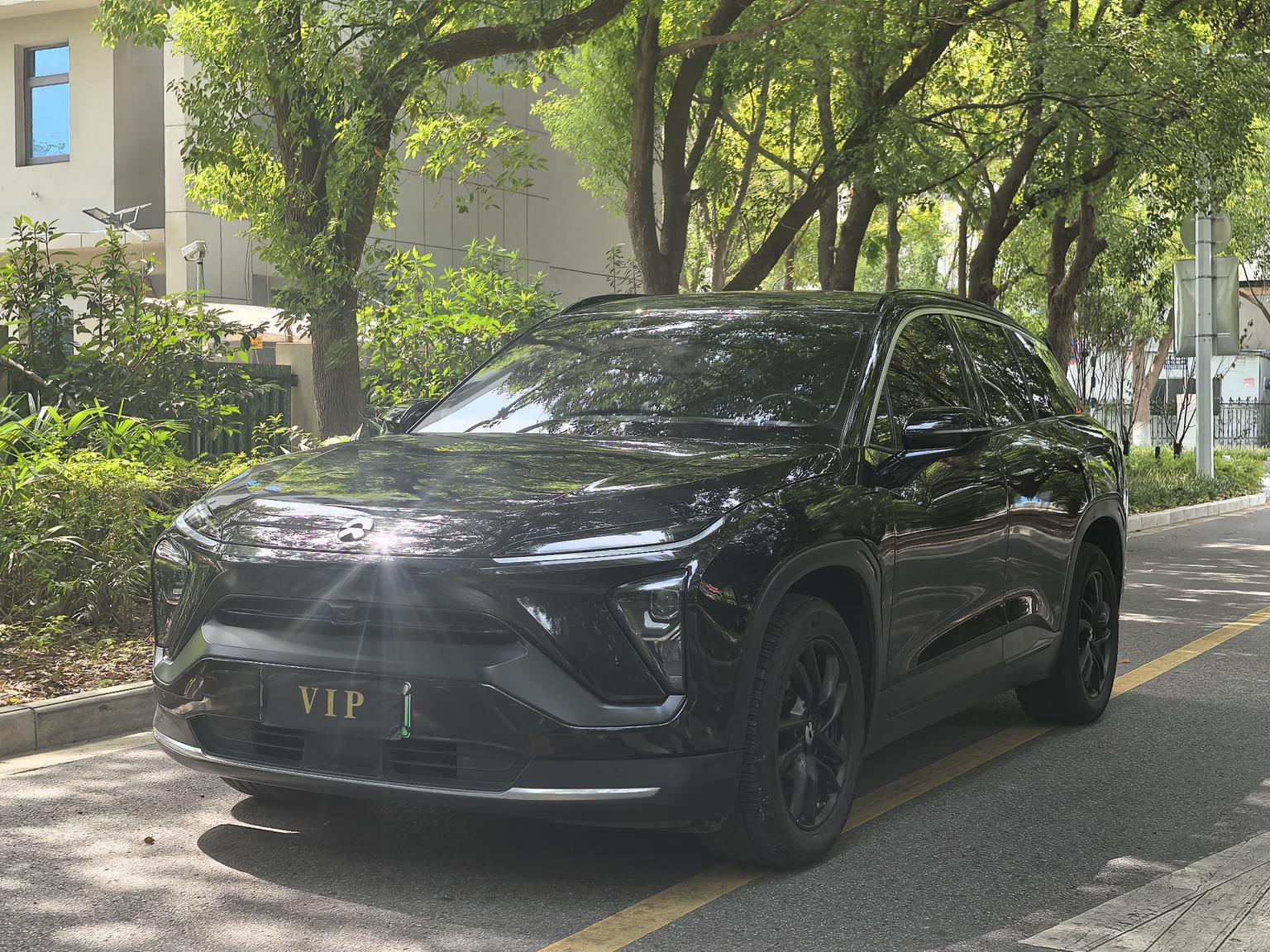 NIO ES6