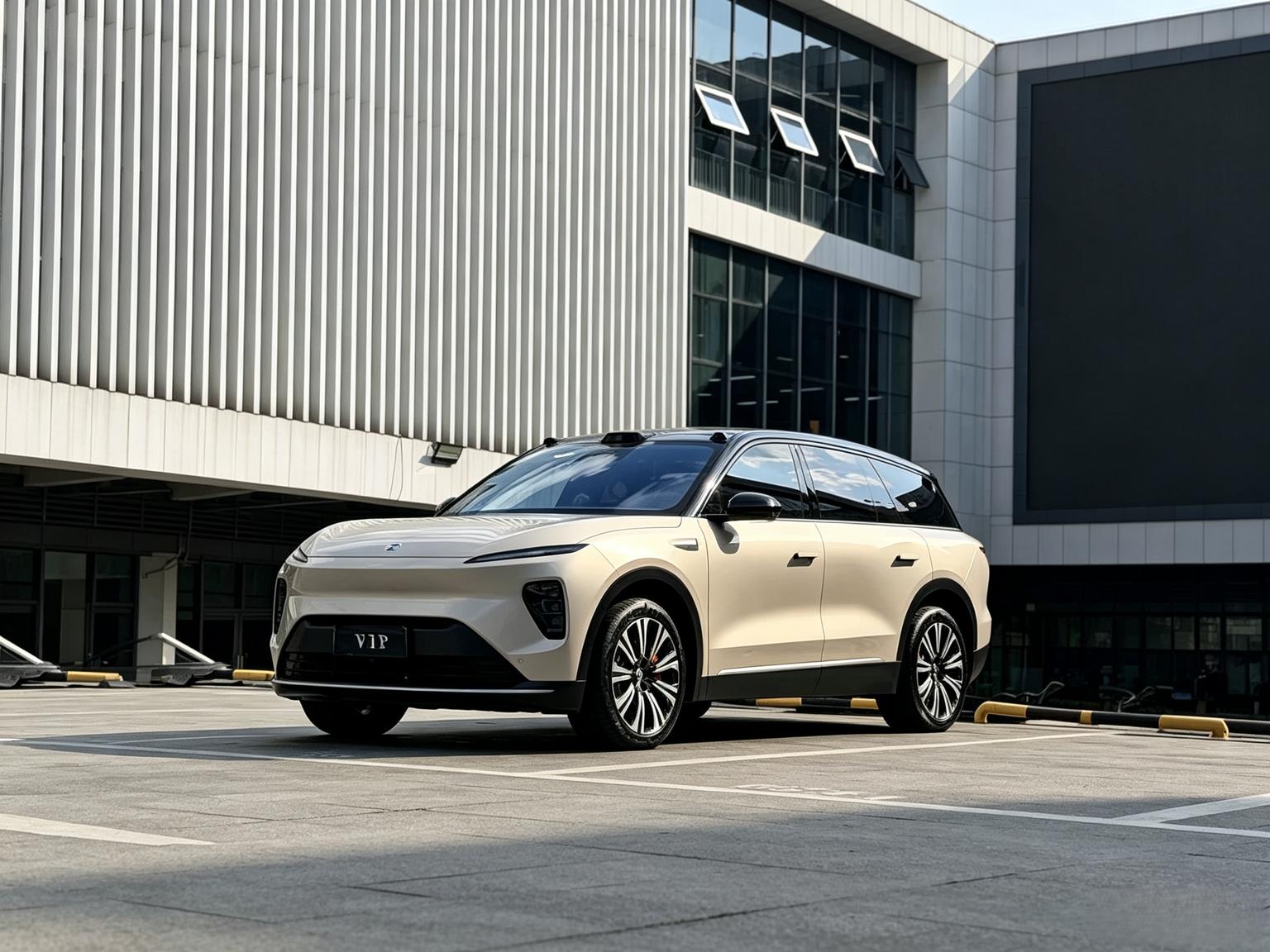 NIO ES8