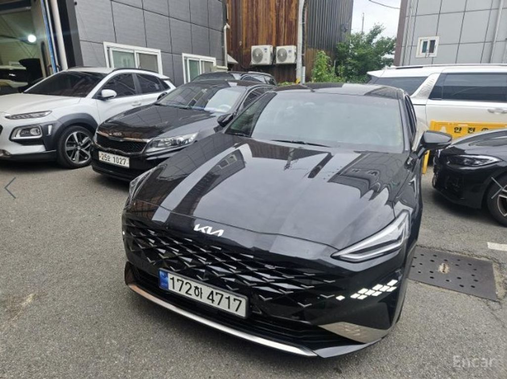 Kia K8