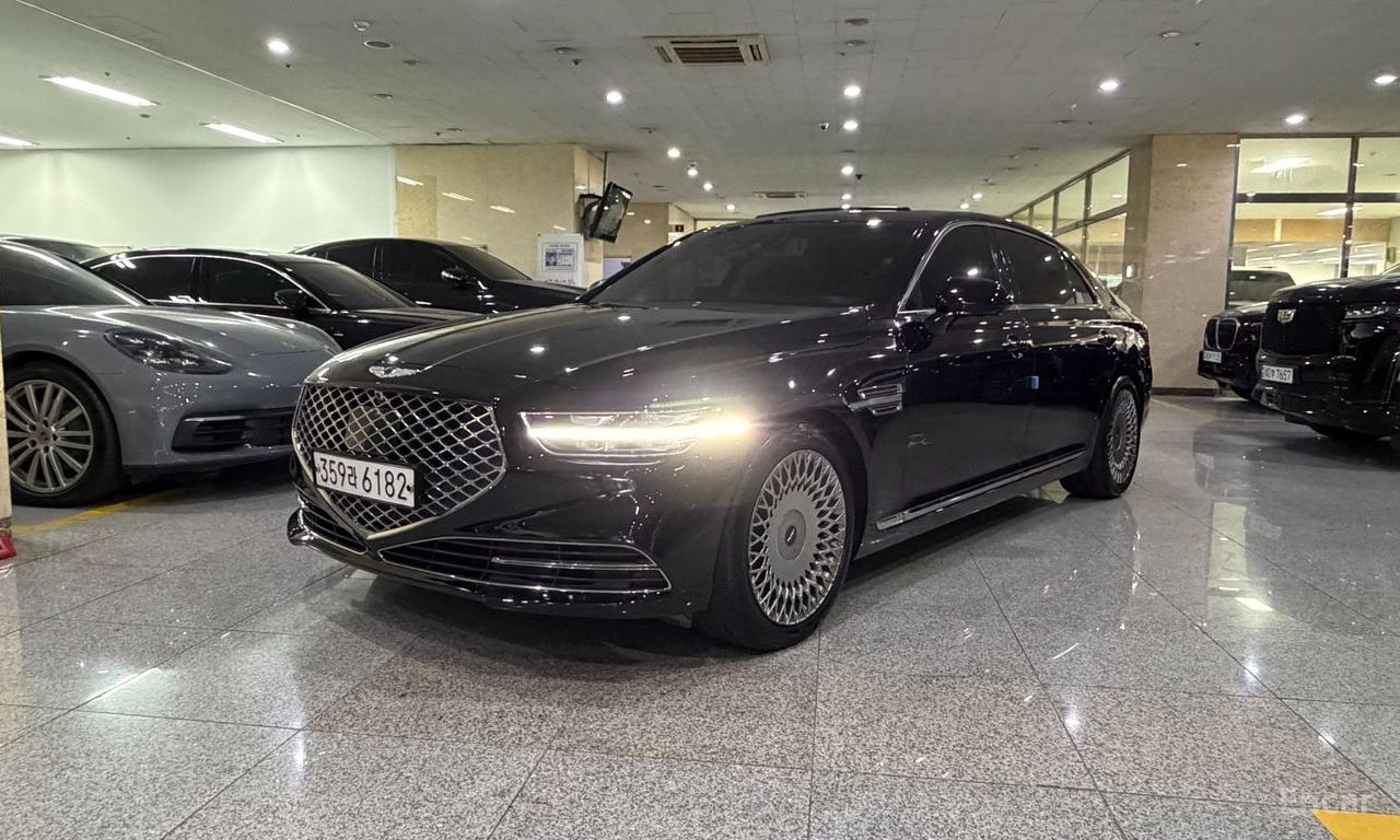 Genesis G90