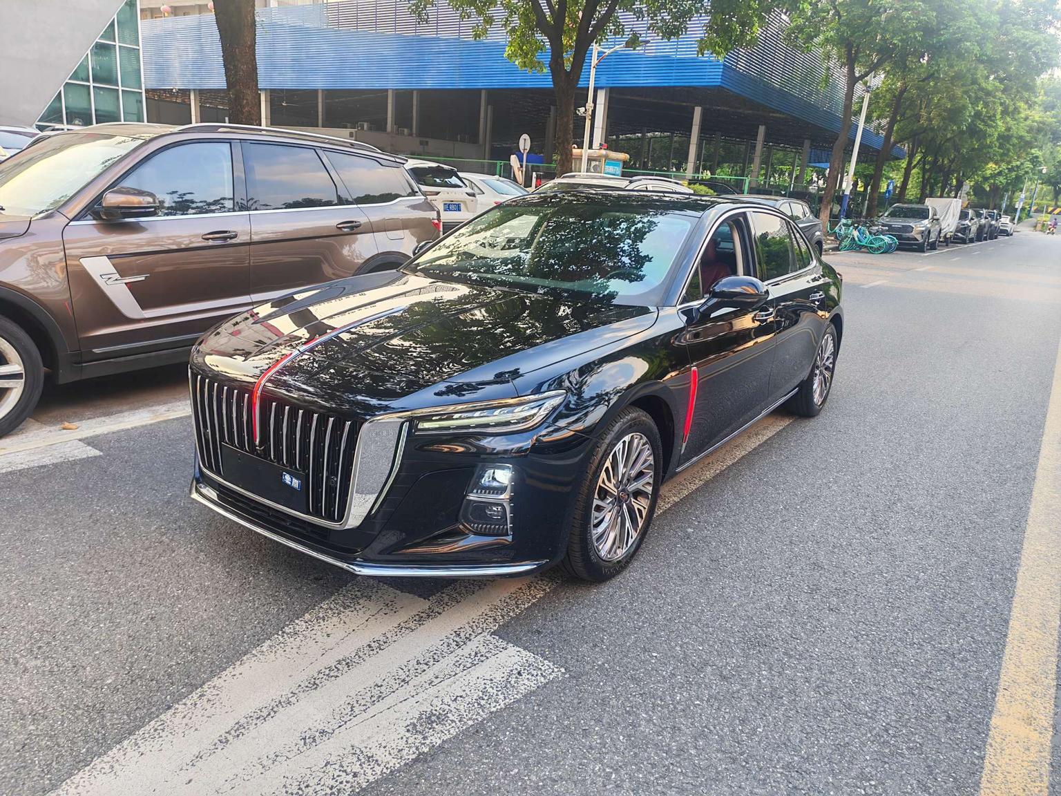 Hongqi H5