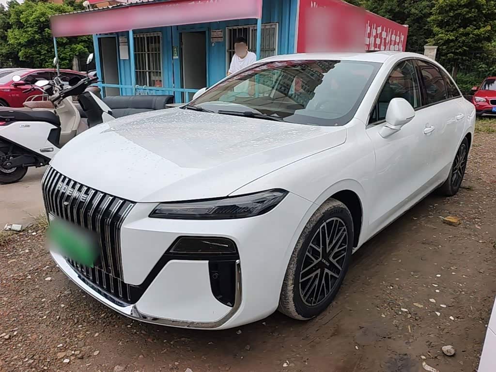 Roewe M7 DMH