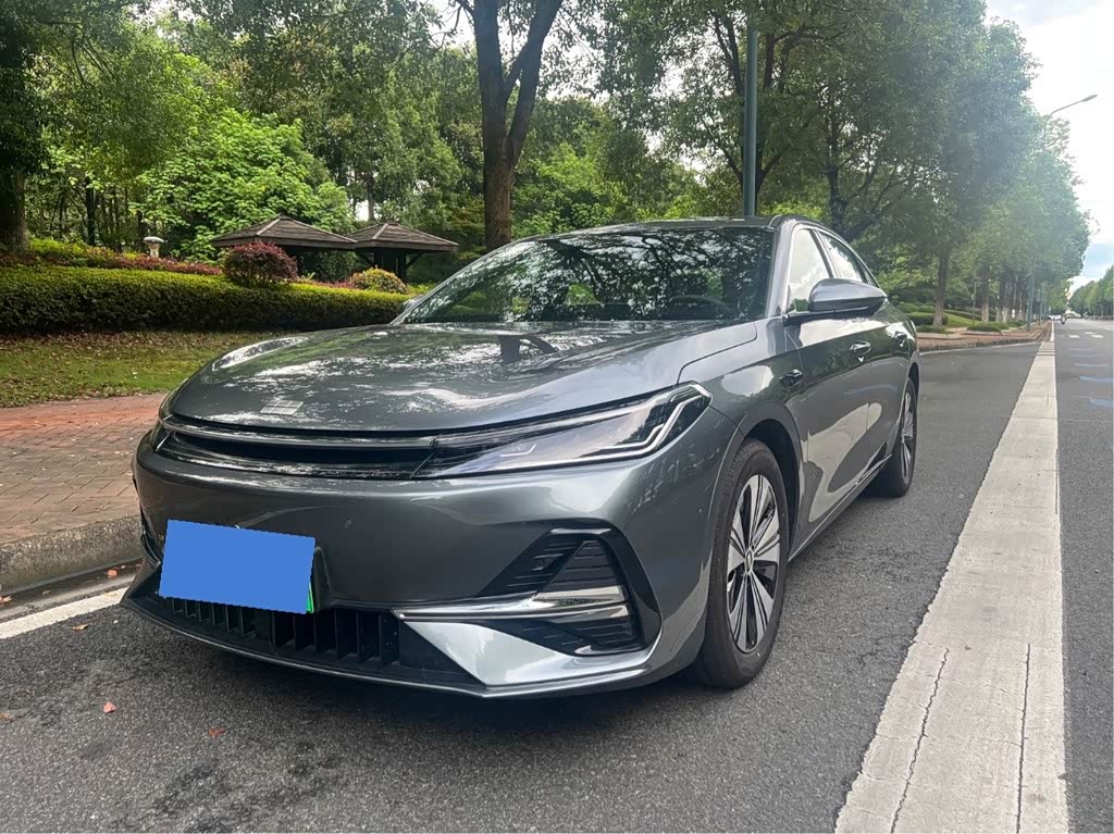 Geely Galaxy Galaxy A7 EM