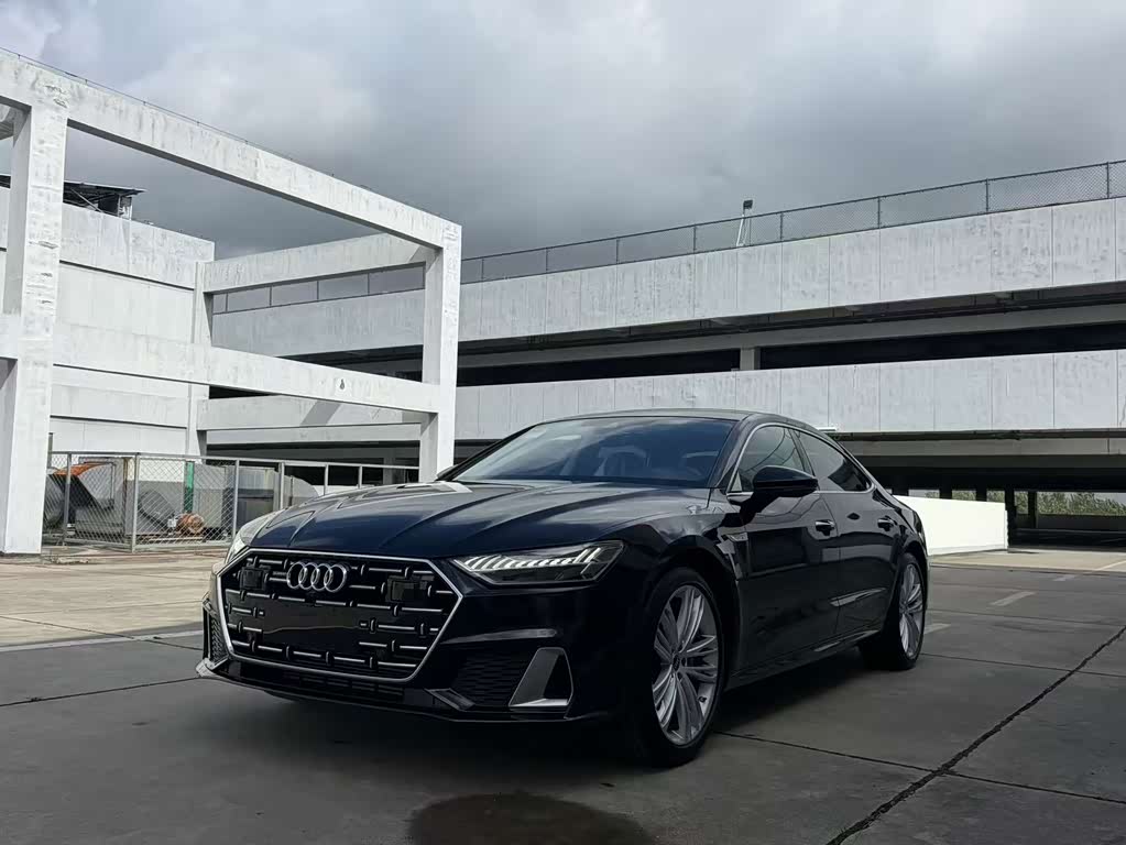 Audi A7L