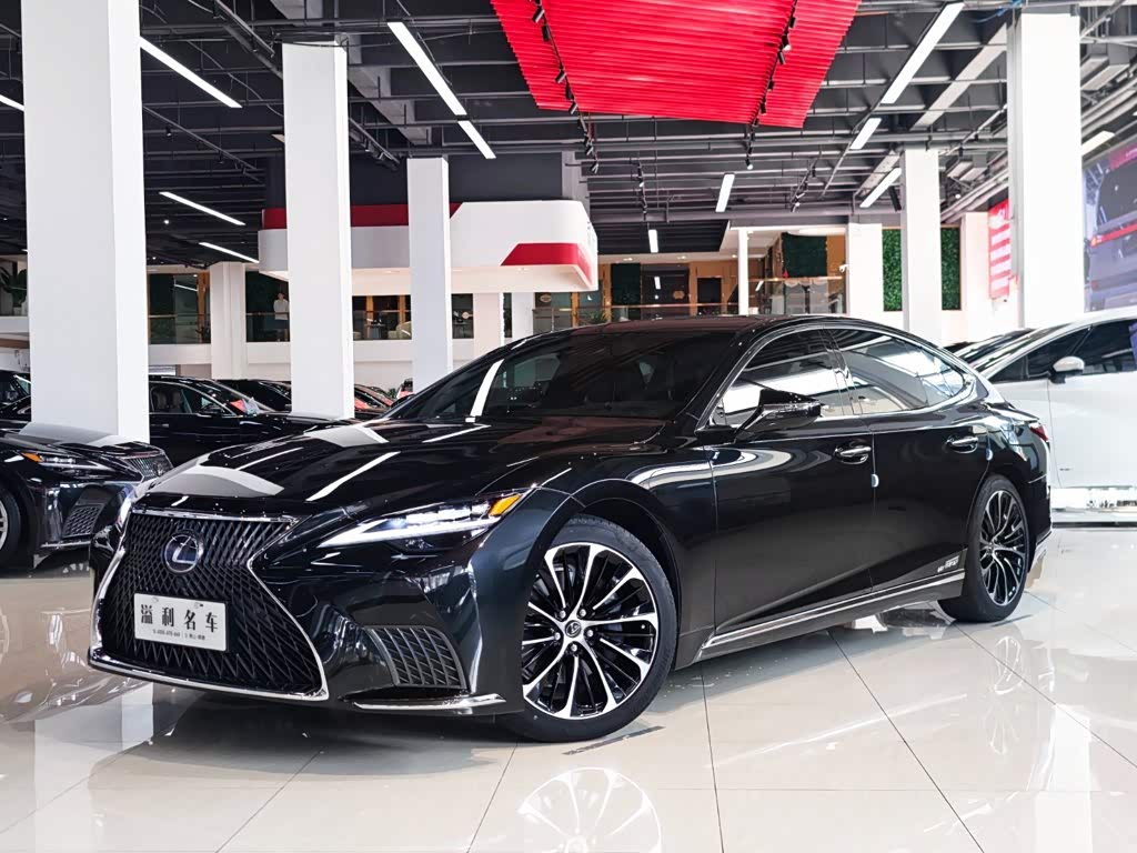 Lexus LS