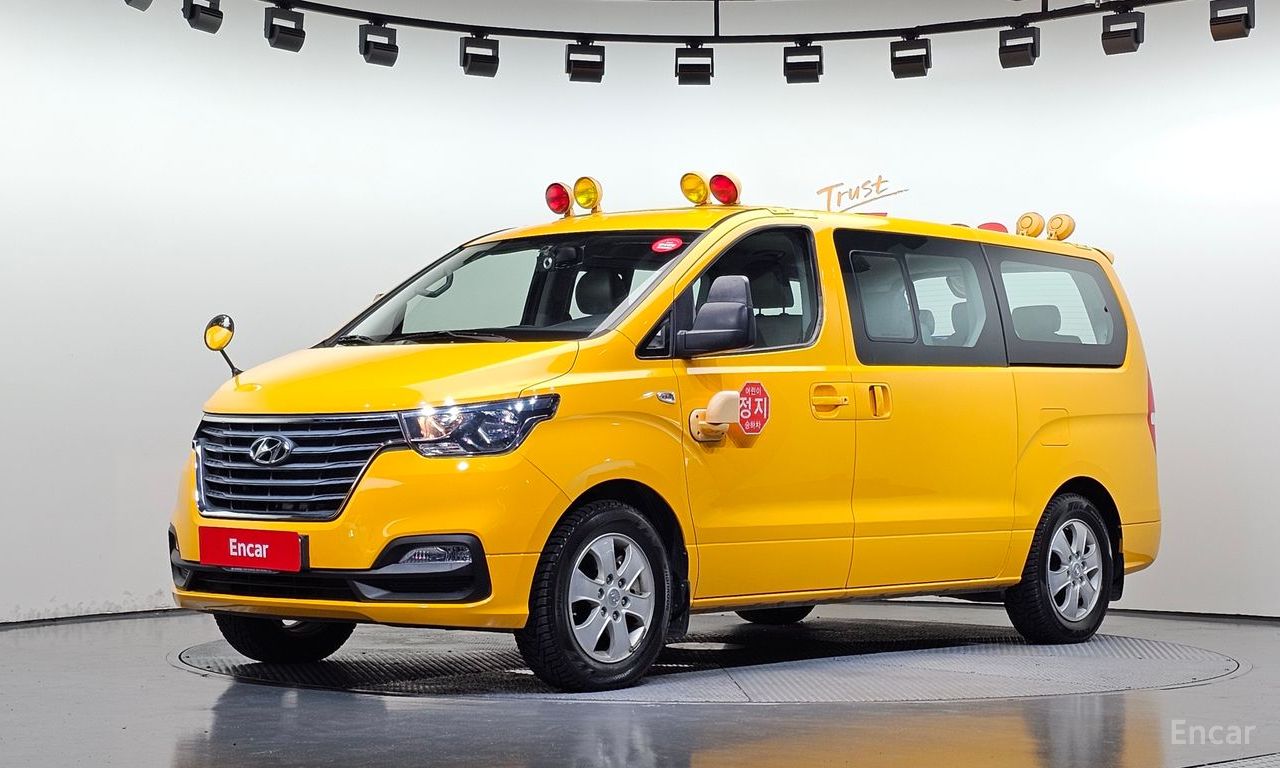 Hyundai Starex