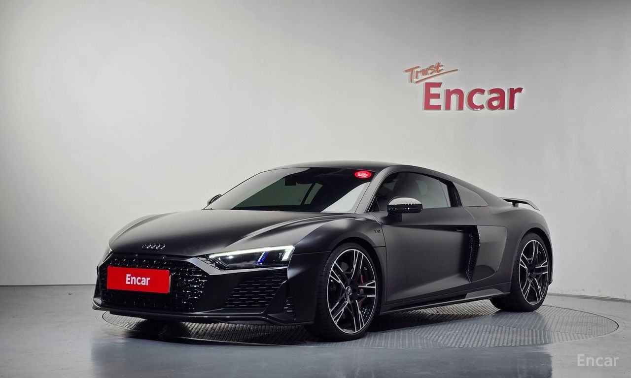 Audi R8