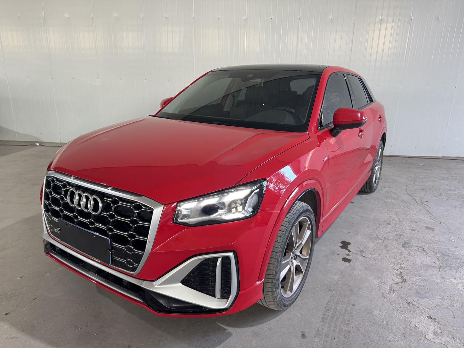 Audi Q2L