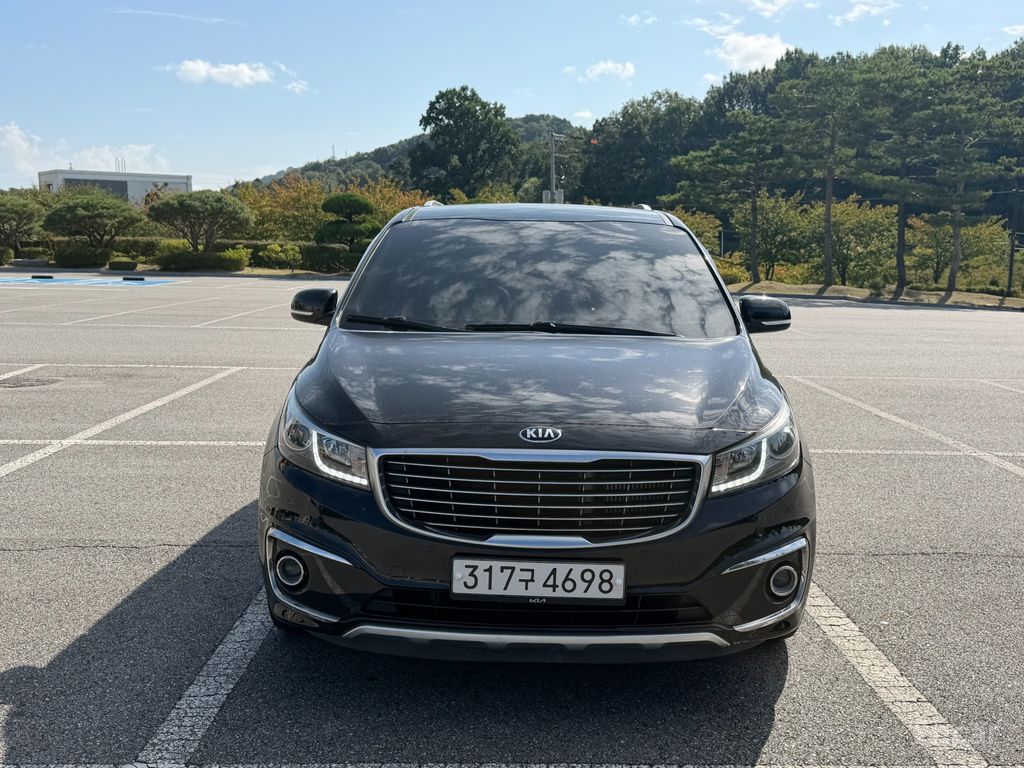 Kia Carnival
