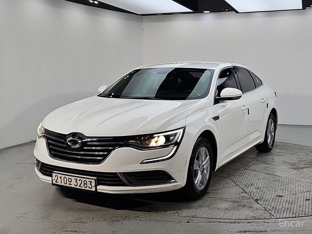 Renault SM6