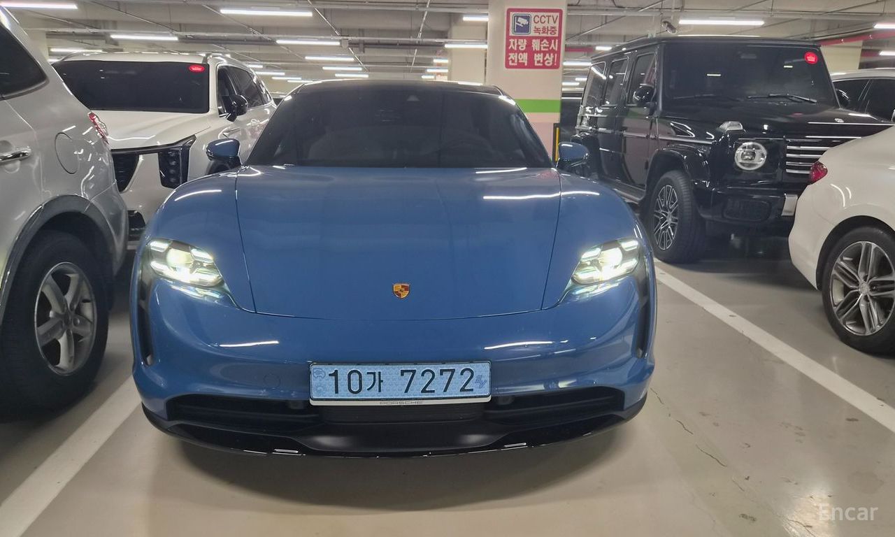 Porsche Taycan