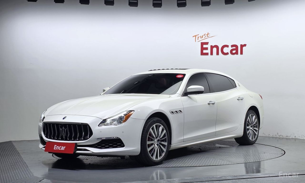 Maserati Quattroporte